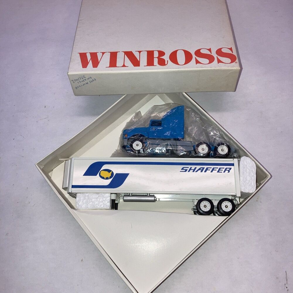 Shaffer Trucking Freightliner FLD120 Tractor Trailer  1997 Winross 1/64th Truck